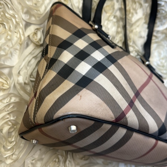 Authentic Burberry shoulder bag - Picture 8 of 17